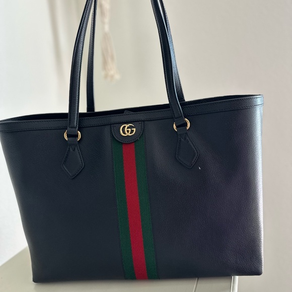 Gucci Leather Ophidia Medium Tote - Picture 3 of 5
